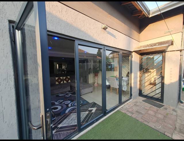4 BEDROOM HOUSE FOR SALE IN SUNAIR PARK